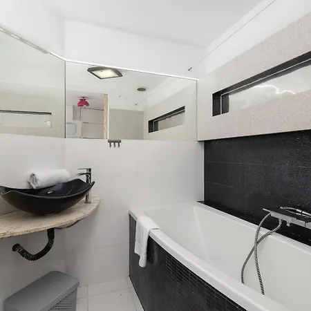 Klimatyzowane Do Pracy Zdalnej W Centrum Krakowa Z Antresola I Wanna By Renters